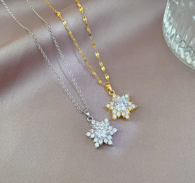Snowflake Zircon Pendant Titanium Steel Women's Clavicle Necklace