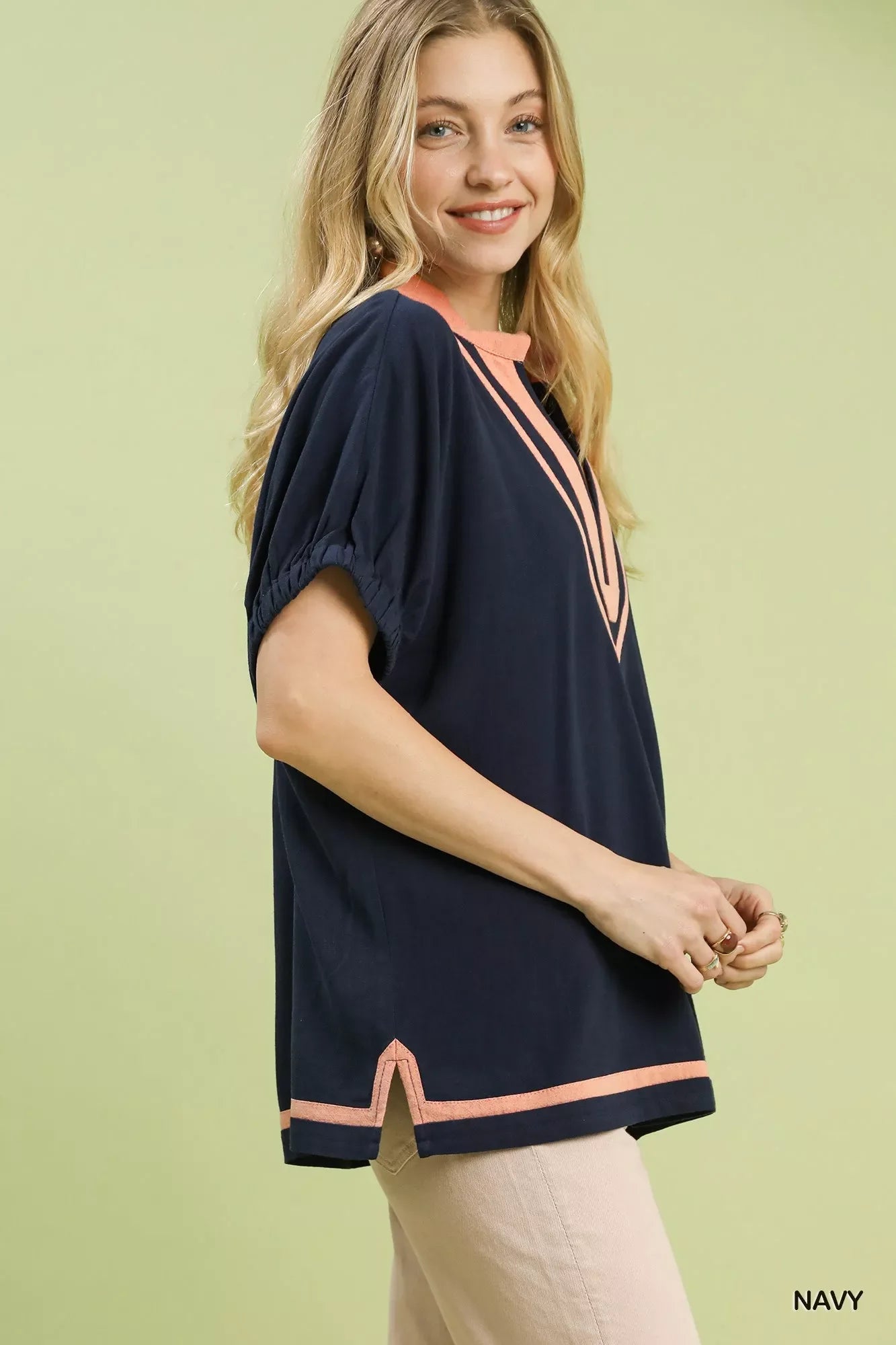 Umgee Linen Contrast Trim V-Neck Blouse