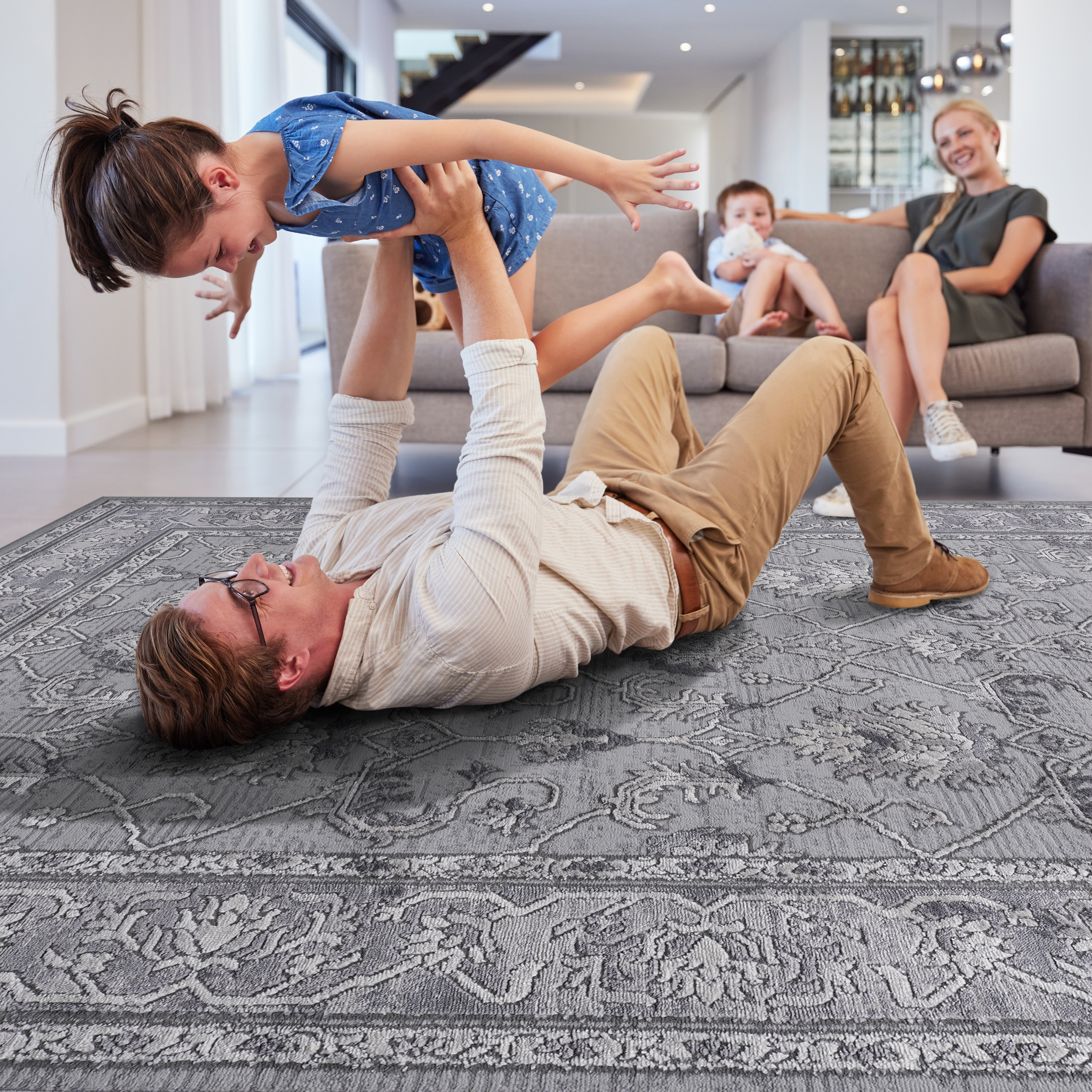 NAAR MARFI Collection 5X7 Grey / Oriental Area Rug