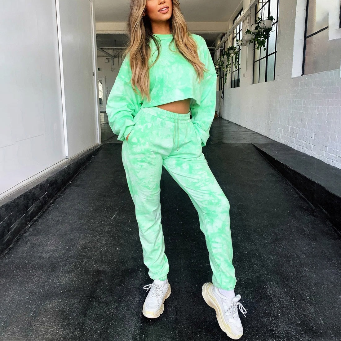Short Hoodie Women's Fashion Tie-Dye Sports Set