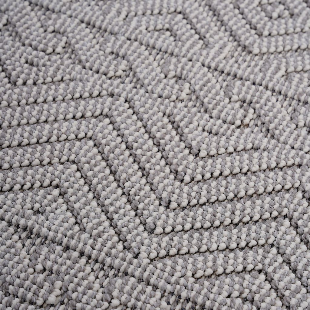 NAAR Guros Collection 8X10 White / Geometric Indoor / Outdoor Area Rug
