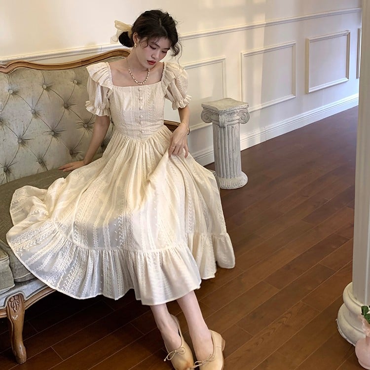French Retro Niche Dress with Unique Design