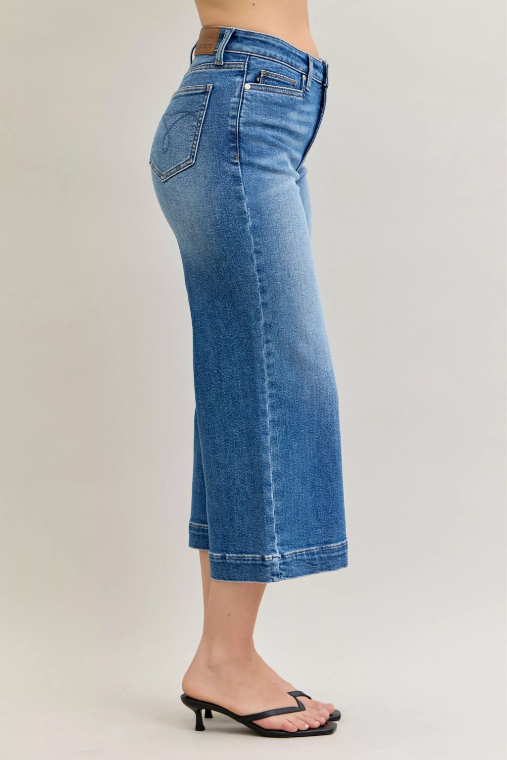 Judy Blue Mid Rise Crop Wide Leg Jeans