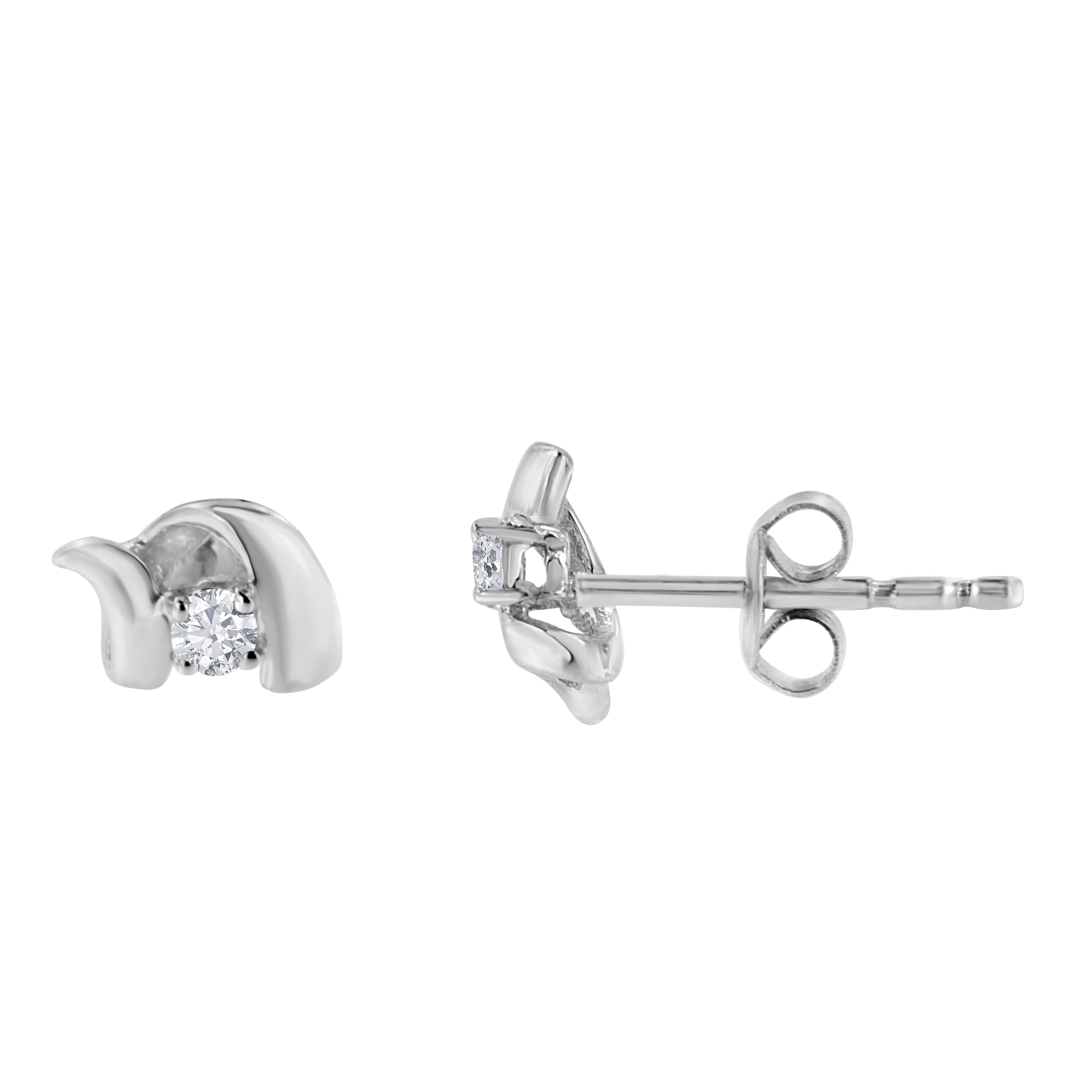 .925 Sterling Silver Round Cut Diamond Fashion Stud Earrings (0.10 cttw, I-J Color, I2-I3 Clarity)