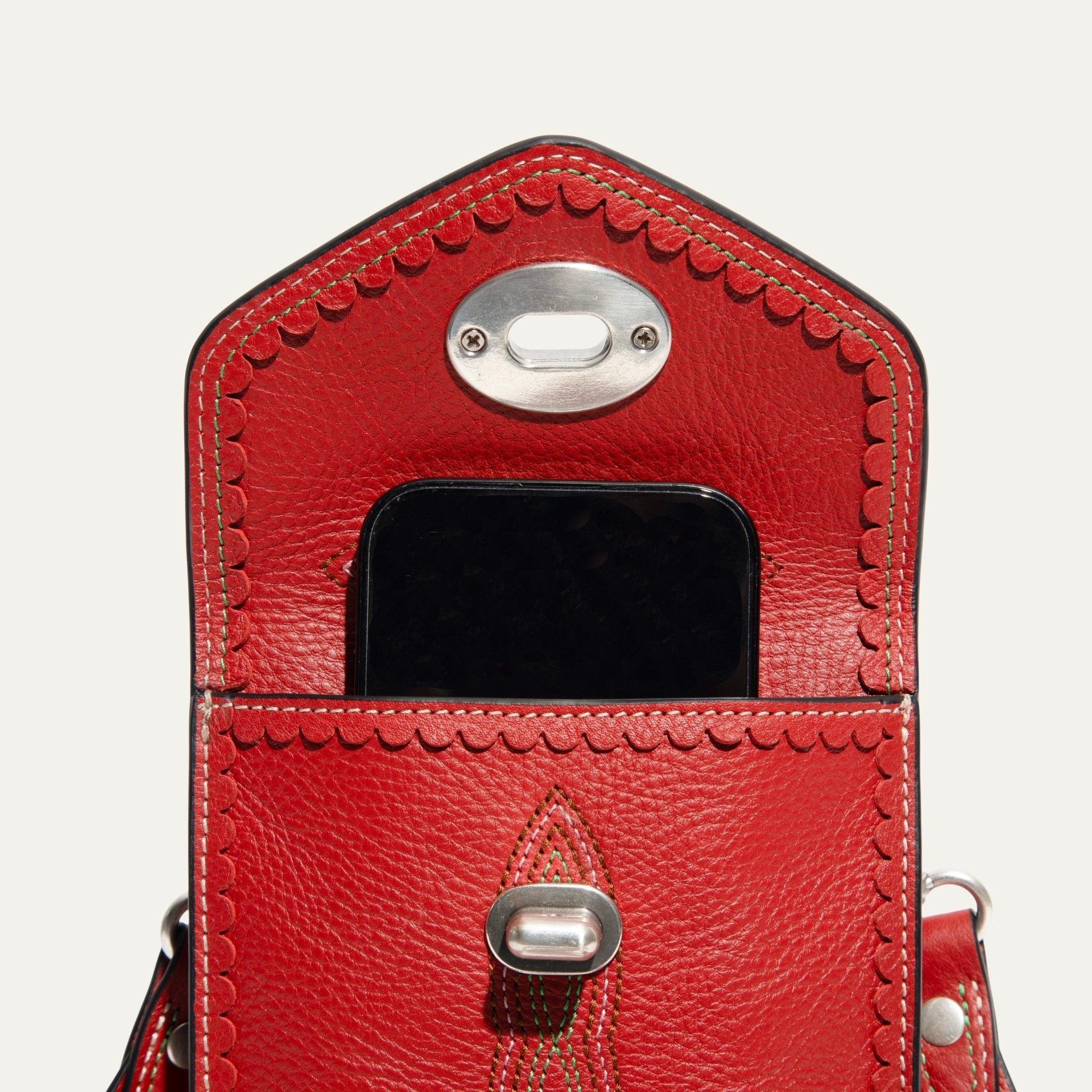 LASSO PHONE CROSSBODY