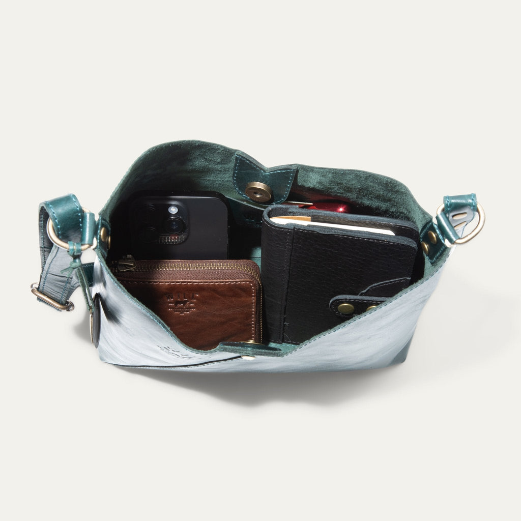 Simple Mini "V" Hobo