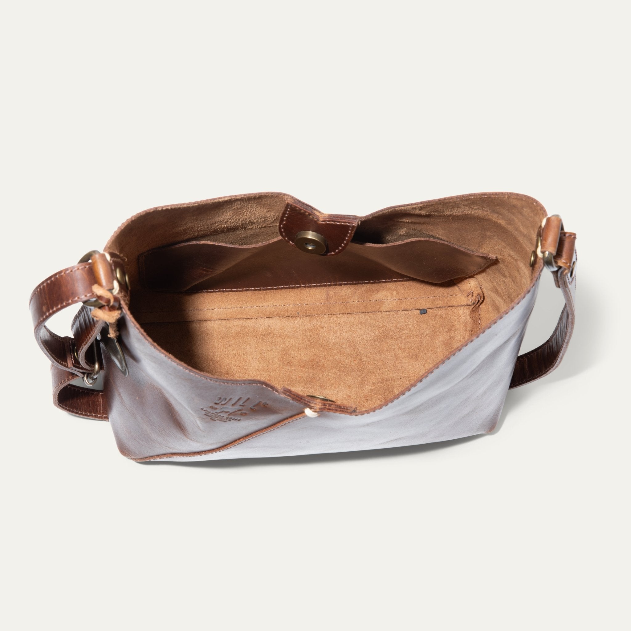 Simple Mini "V" Hobo