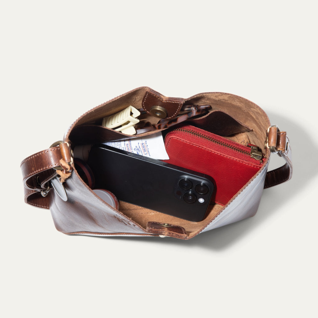 Simple Mini "V" Hobo