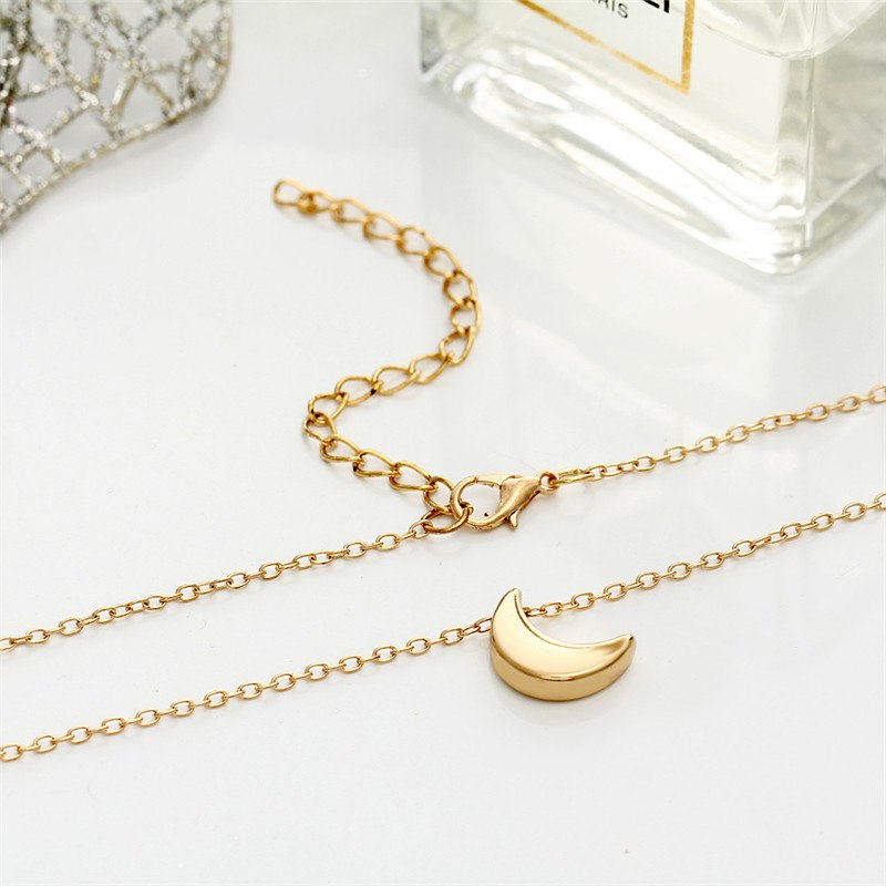 Trendy Moon and Crescent Pendant Short Necklace
