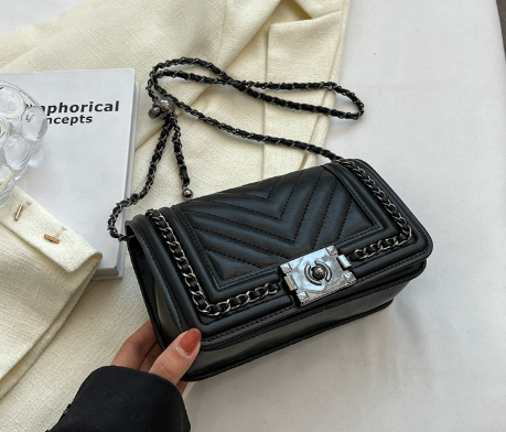 2020 New Stylish Diamond Pattern Shoulder Bag for Women