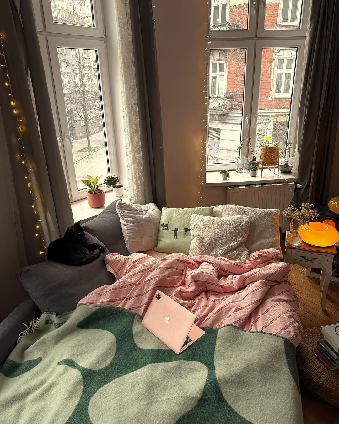 Minimal Stripe Bedding Set / Green