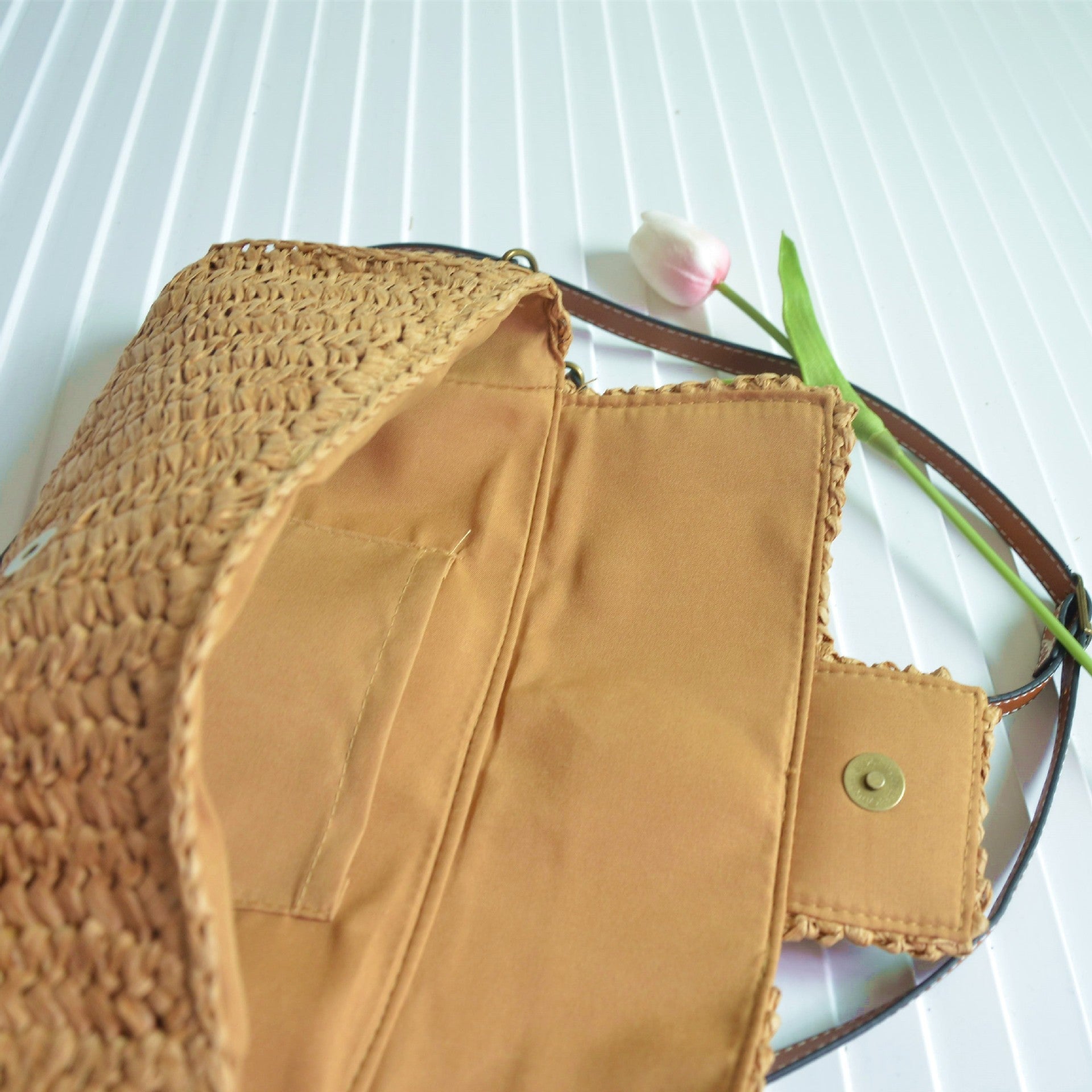 Retro Leopard Print Woven Crossbody Clutch Bag