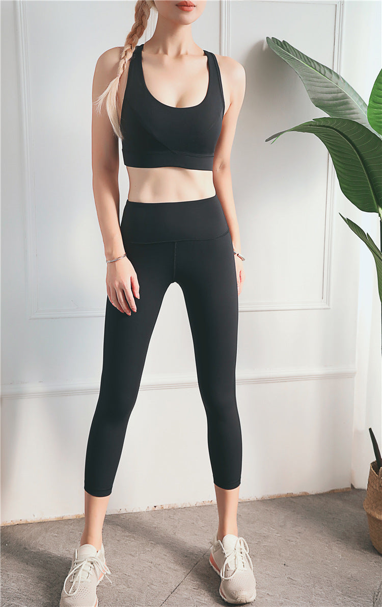 2019 New Women's Sports Bra with Stylish Back Design