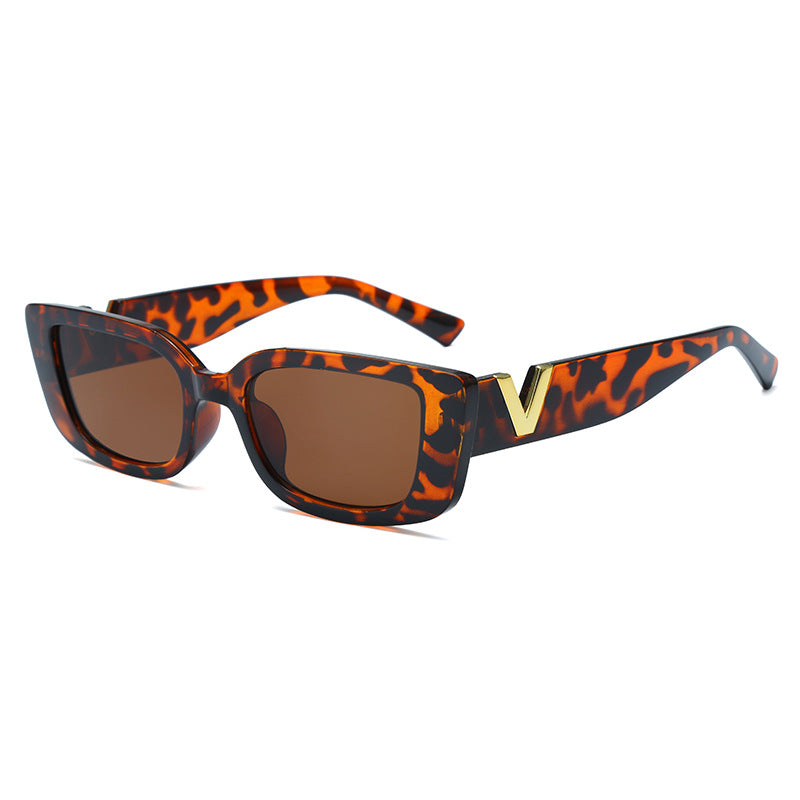 Fashionable Small Frame V Word Sunglasses for Women