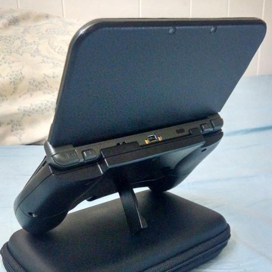 NEW 3DS XL Controller Grip with Stand (In Stock)
