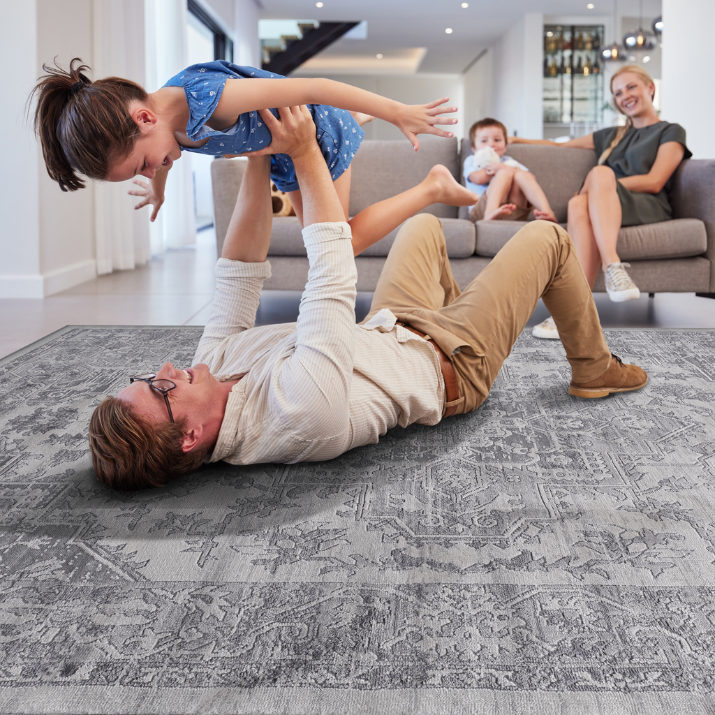 NAAR MARFI Collection 6X9 Silver / Oriental Area Rug