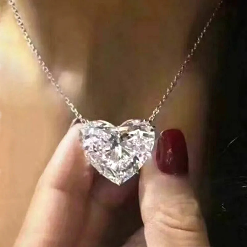 Love Necklace Single Zircon Jewelry Ladies Exquisite Clavicle Chain