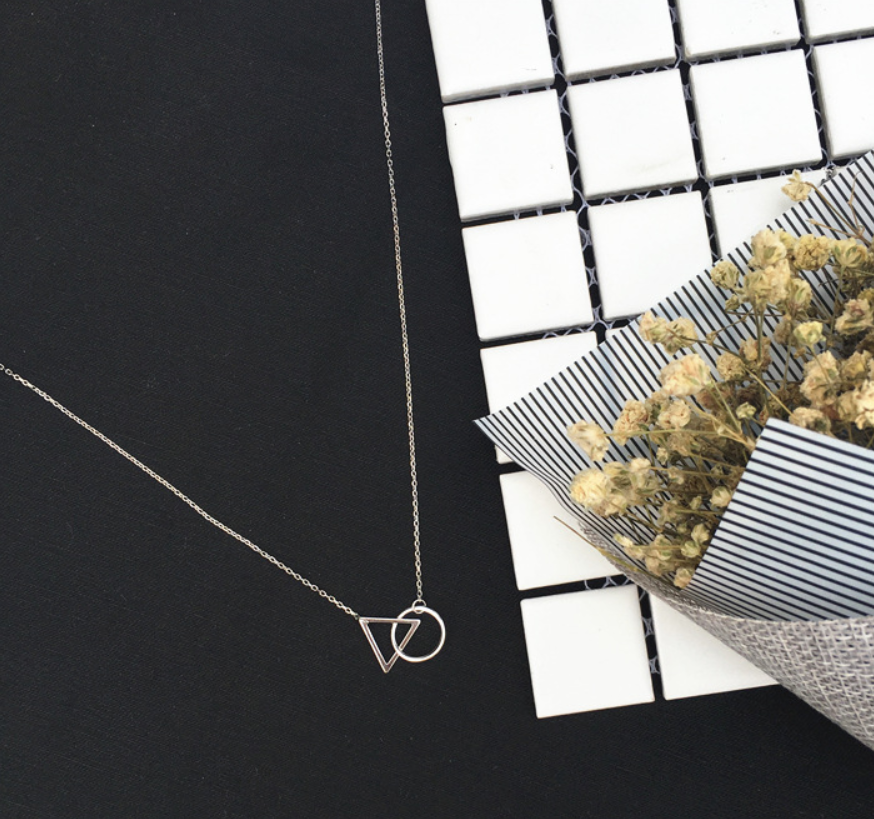 Triangle and Round Pendant Clavicle Chain Necklace
