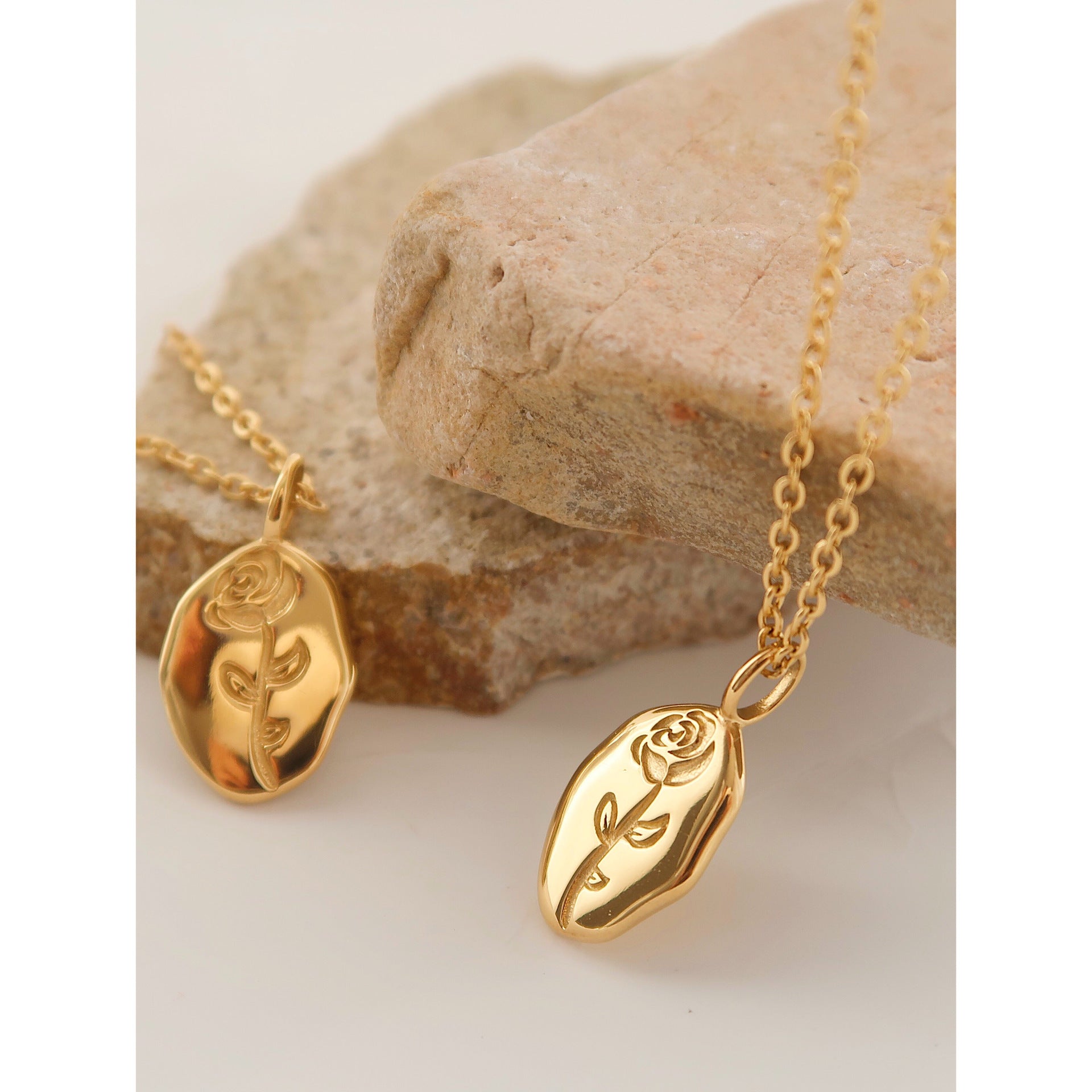 Jade Flower Pendant Necklace with Clavicle Chain