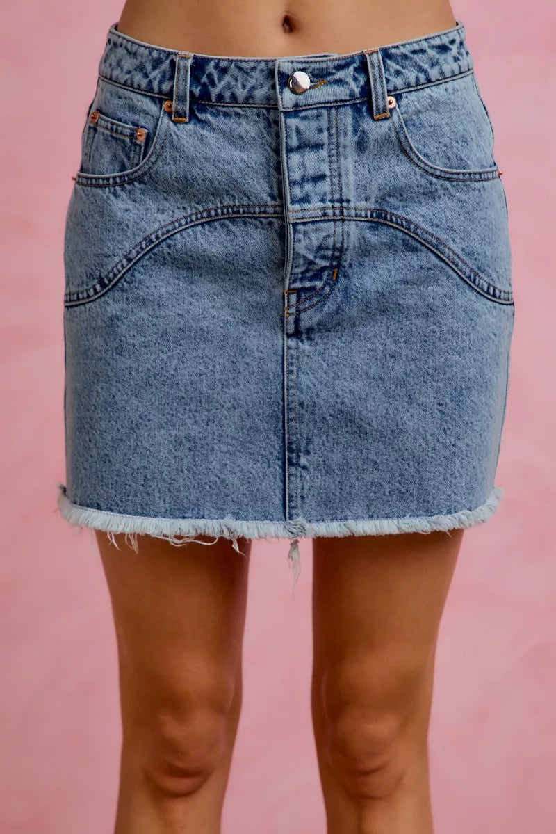 SO ME Washed Denim Floral Contrast Pockets Mini Skirt