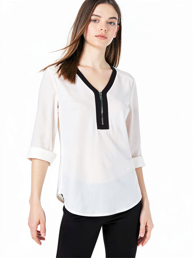 A. Byer Juniors Contrast Trim Zip Neck Top, Size XS