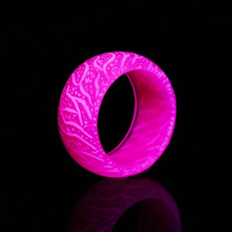 New Magic Forest Glow-in-the-Dark Crackle Ring