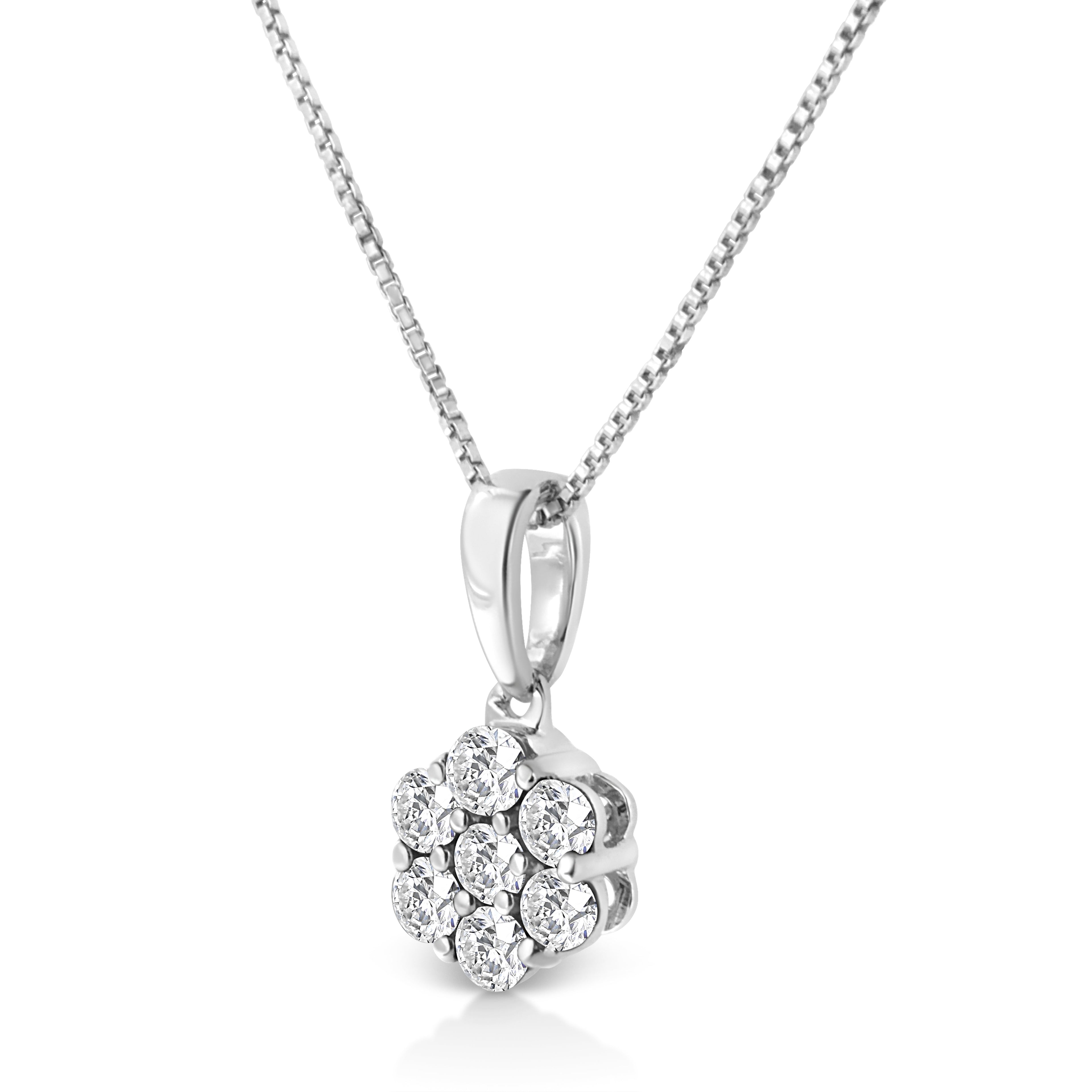 14KT White Gold 1/2 cttw Diamond Floral Cluster Pendant Necklace (HI, SI2-I1)
