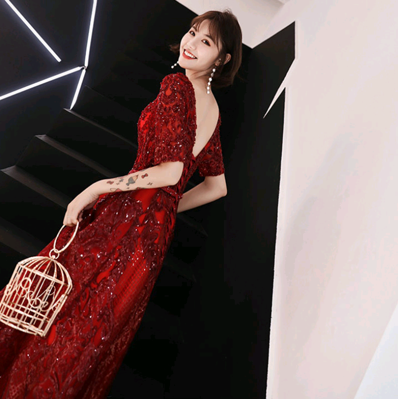 Bridal Toast Dress, New Red V-Neck Evening Gown