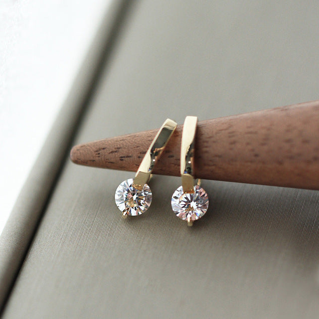 Minimalist Women's Earrings for Daily Wear and Dating