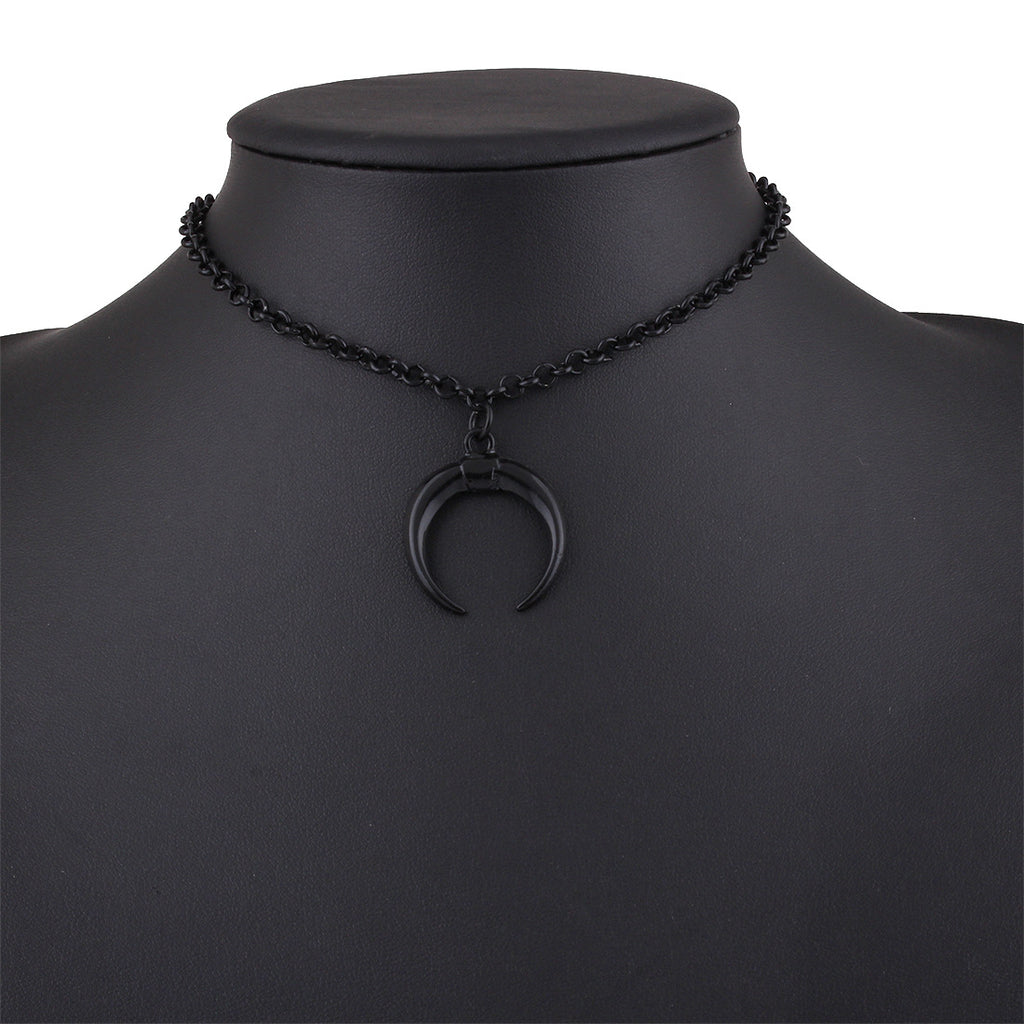 Stylish Crescent Moon Necklace for Everyday Wear