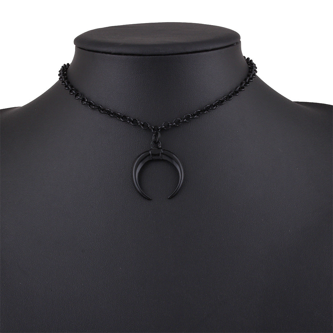 Stylish Crescent Moon Necklace for Everyday Wear