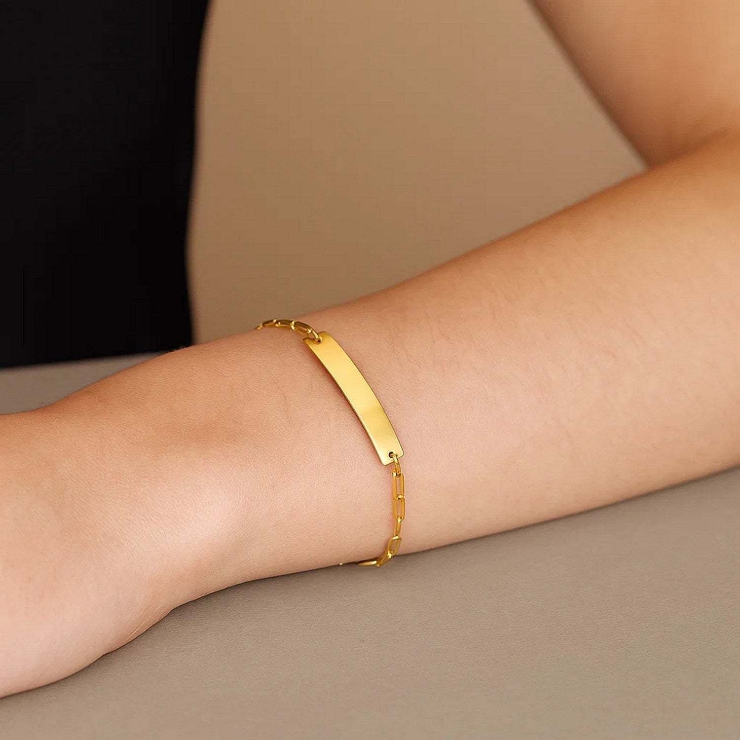 14k Yellow Gold 7 inch Paperclip Chain Bracelet with Bar (2.10 mm)