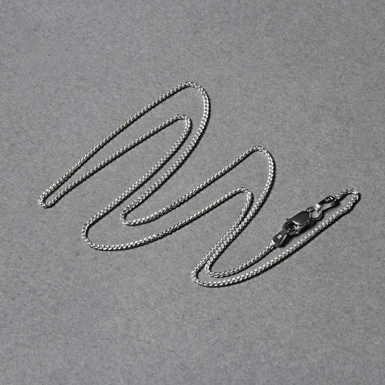 14k White Gold Round Wheat Chain (1.00 mm)