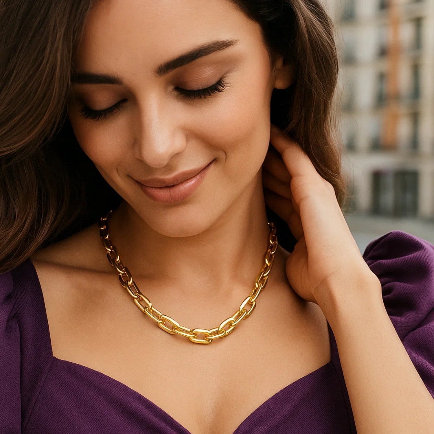 Oval Domed Paperclip Necklace in 14K Yellow Gold