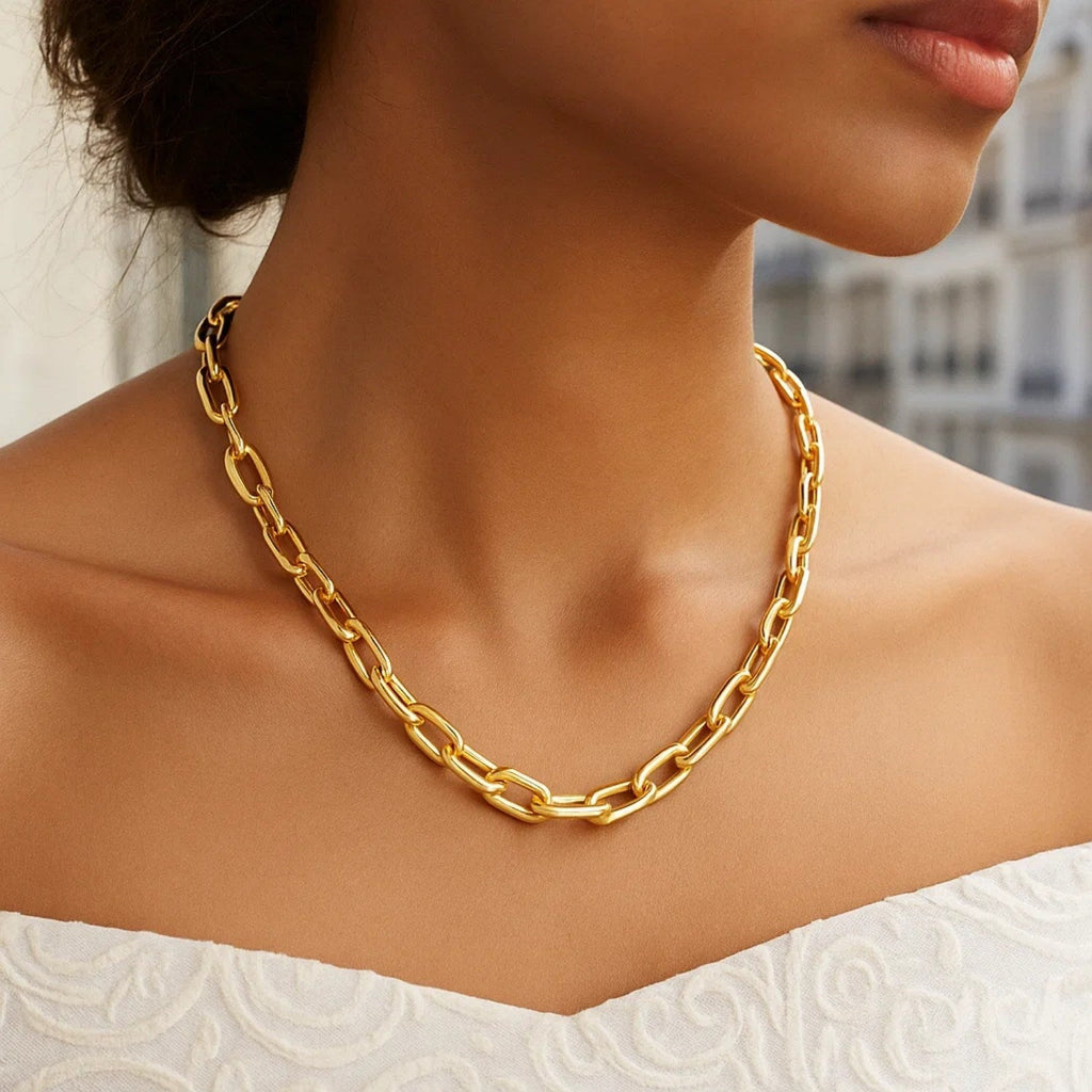 Oval Domed Paperclip Necklace in 14K Yellow Gold