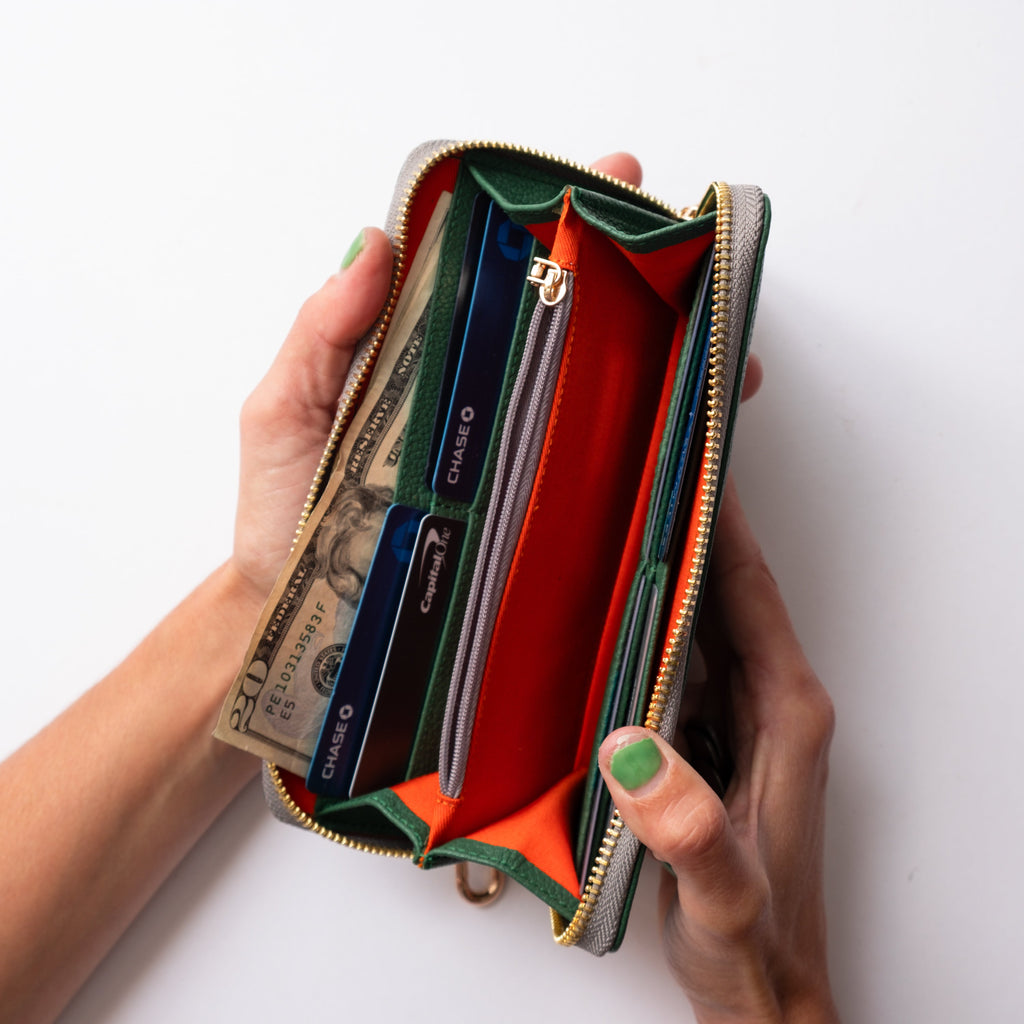 Large Zipper Wallet with Detachable Key Ring - Green