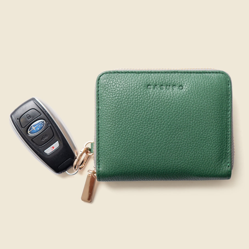 Small Zipper Wallet with Detachable Key Ring - Green