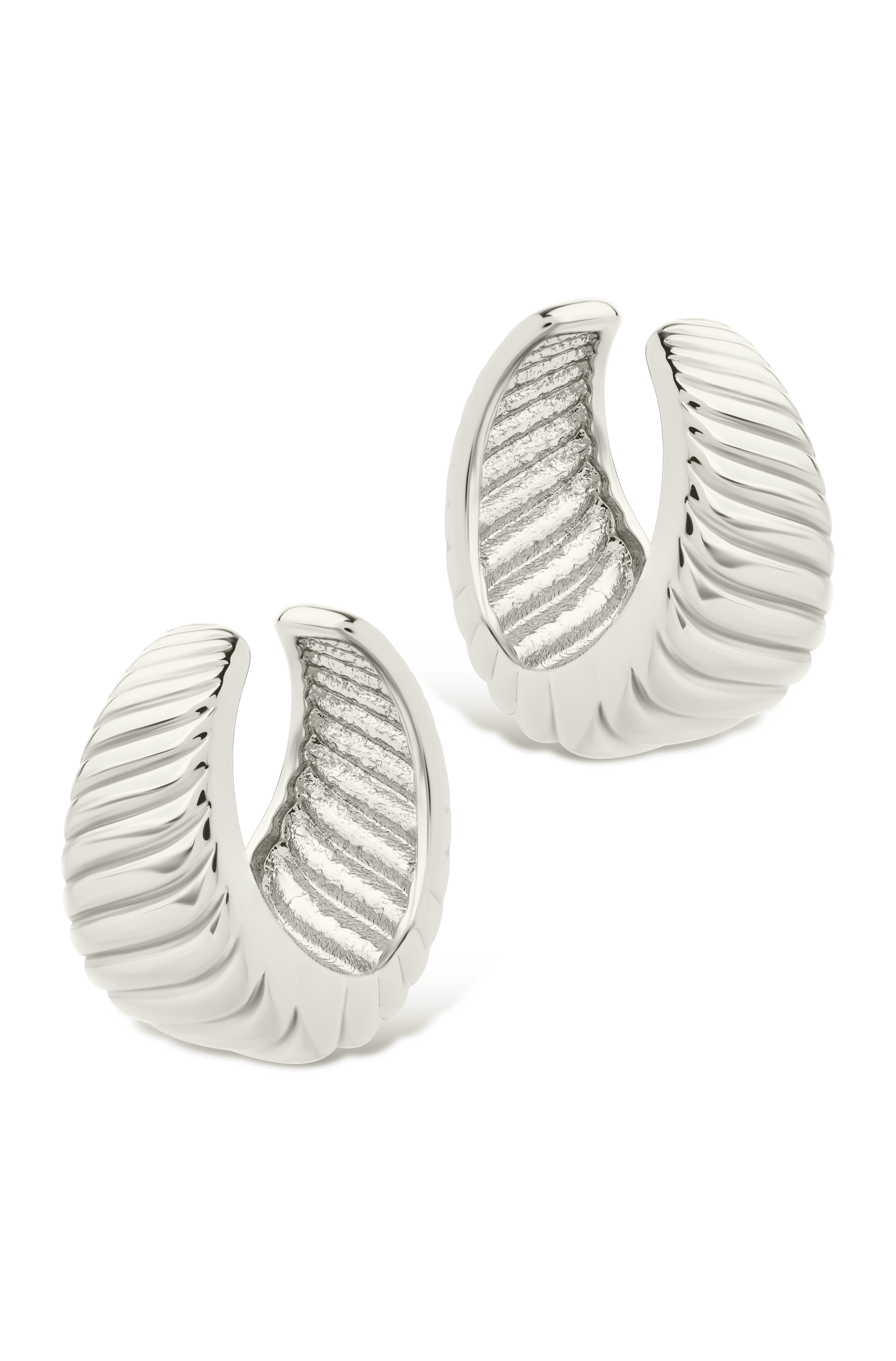 Beth Twisted Croissant Ear Cuff