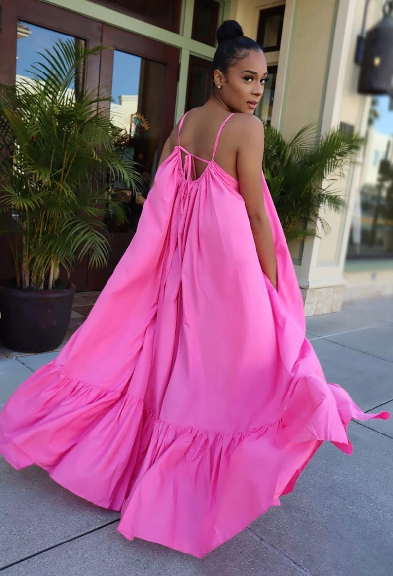 Flowy Maxi Dress w/ Ruffle Hem & Pockets