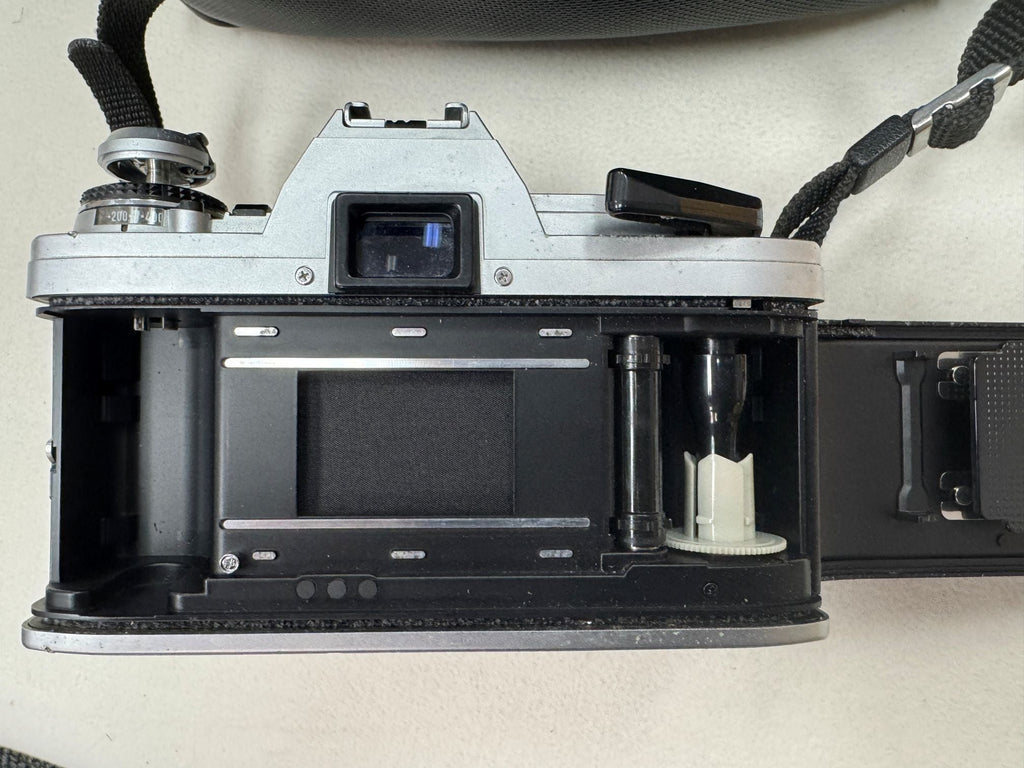 Minolta X-370 Film Camera + Lenses, Polarizer, Carry Case