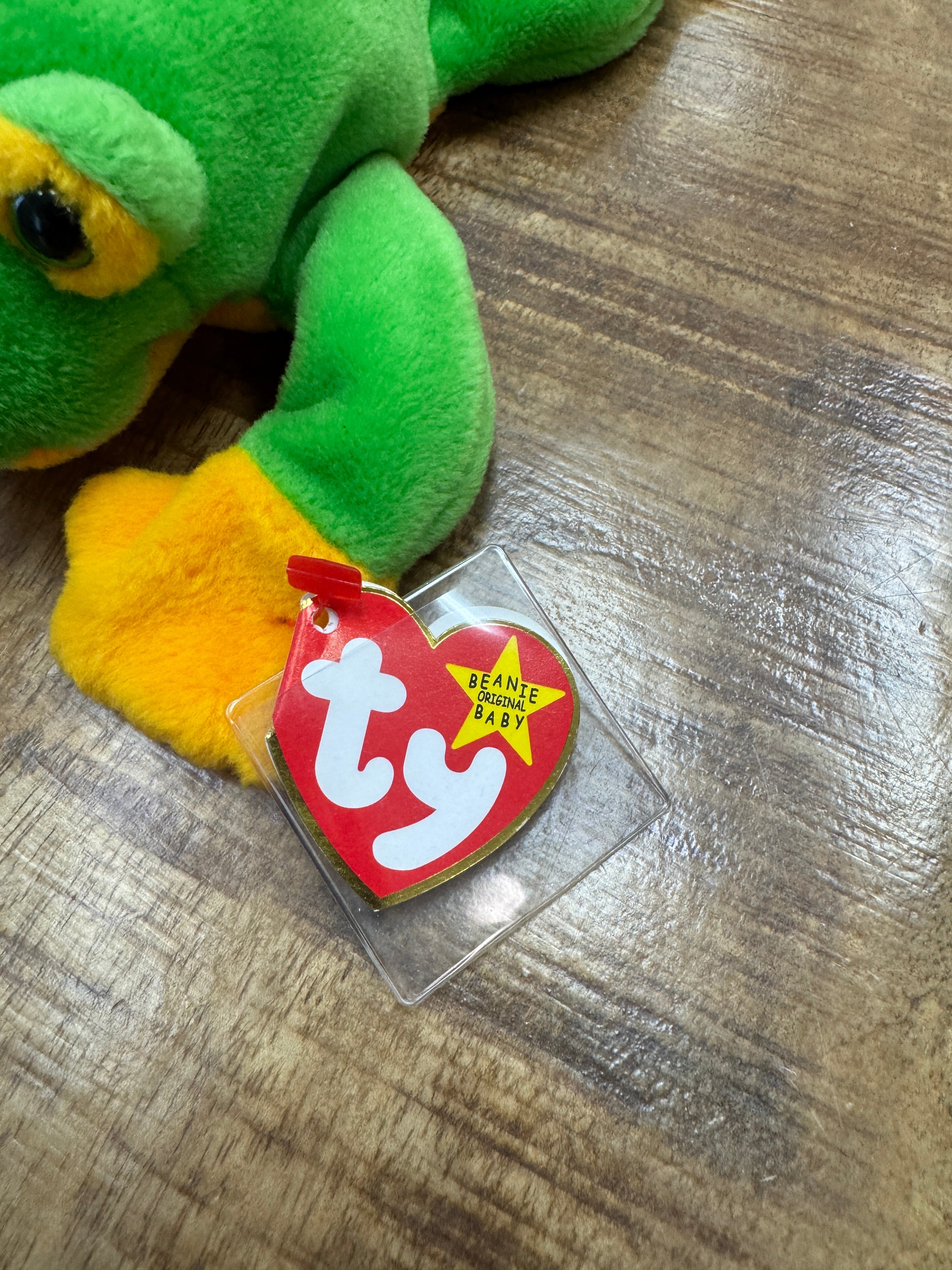 Ty Beanie Baby: Smoochy the Frog The Frog 1997 ** MANY Tag ERRORS ** PVC!