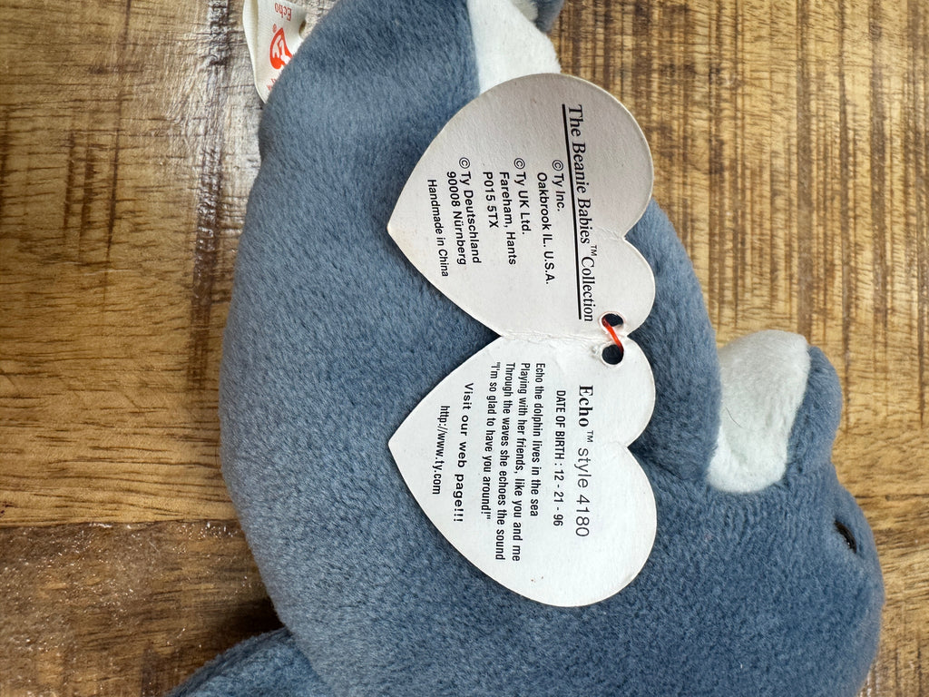 Ty Beanie Baby – Echo the Dolphin, Very Rare With Errors
