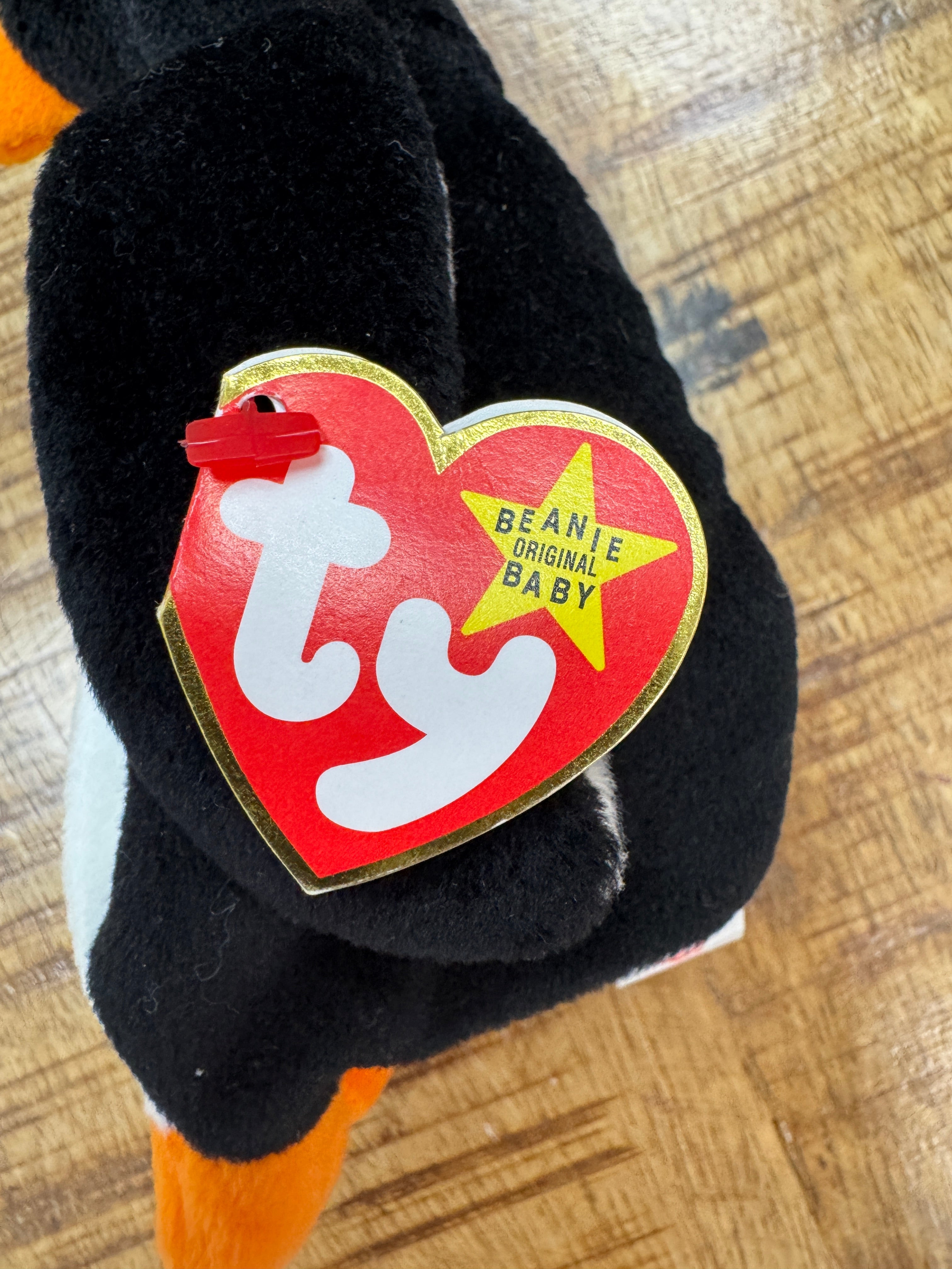 TY Beanie Baby - WADDLE the Penguin DOB December 19, 1995 MWMTs Collectible Toy