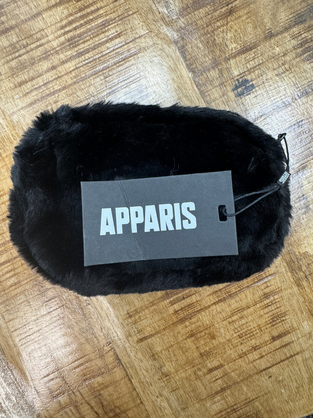 Apparis Francesca Bundle Set Faux fur Set of 3 scrunchies and Bag