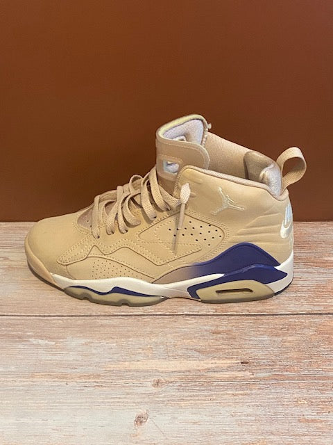 Air Jordan 6 Retro Wheat & Navy Sneakers