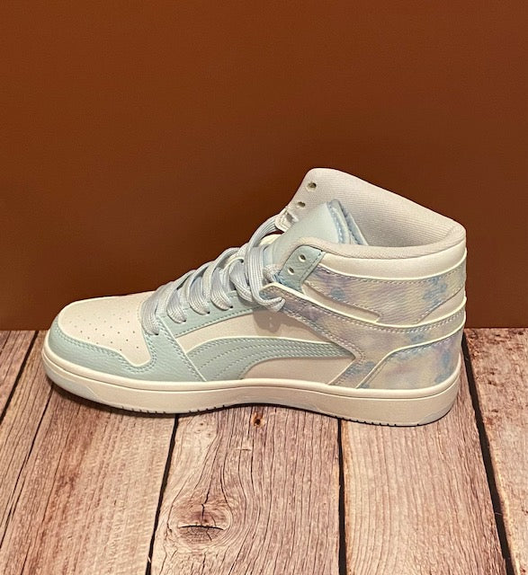 Puma High-Top Sneakers – Iridescent Pearl