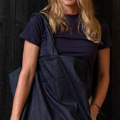THE TOTE BAG