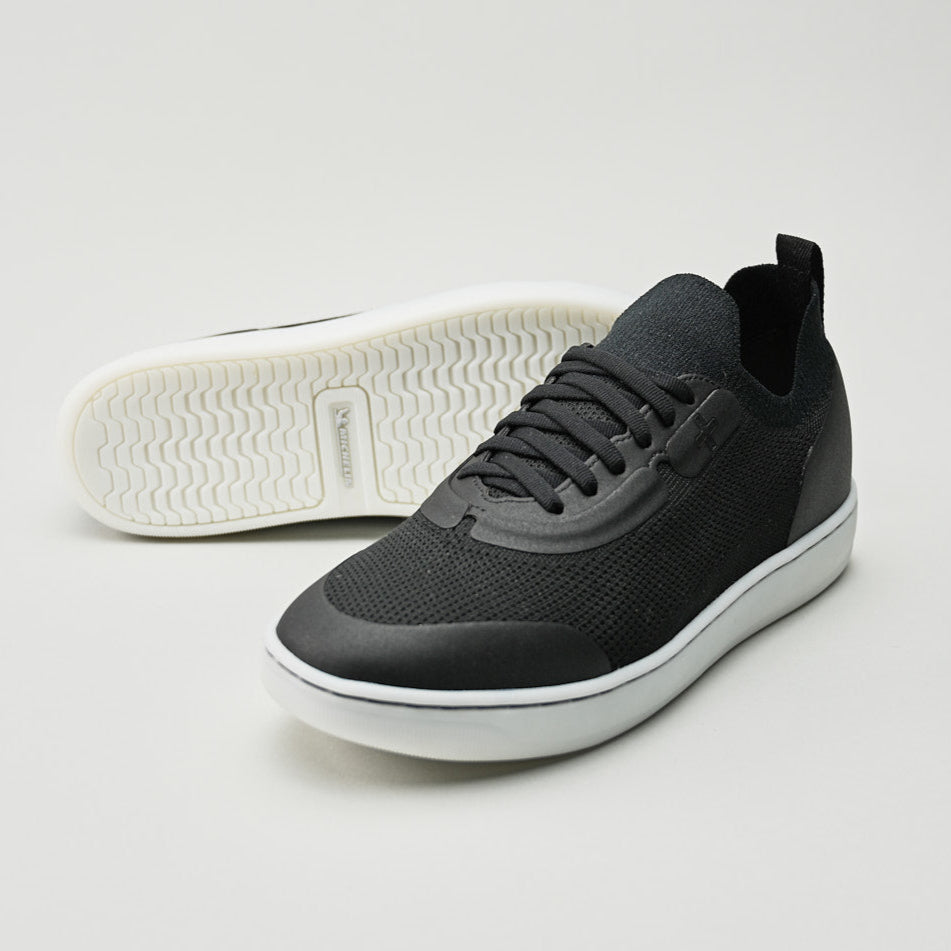 Skiff2 Black