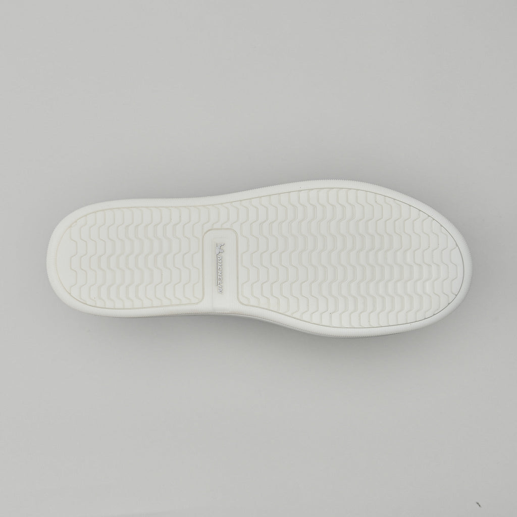 Skiff2 Black