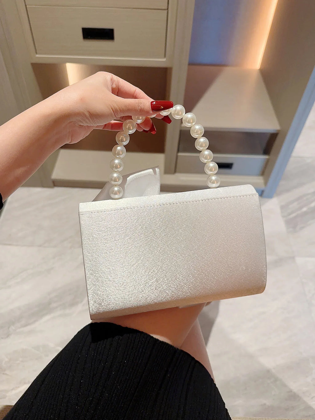 Lady Exquisite Flower Evening Bag | White Wedding Bag & Faux Pearl Handheld Banquet Bag (Party, Prom, Dress Bag)